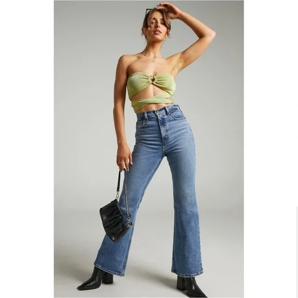 LEVI’S ~ 70s High Flare Women’s Blue Medium Wash Jeans Size 29 - Picture 2 of 13